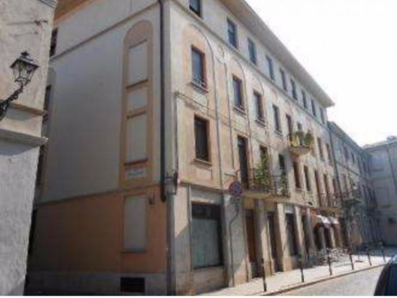 Negozio - Loc.Com. VERCELLI vendita   Galileo Ferraris Manor Re