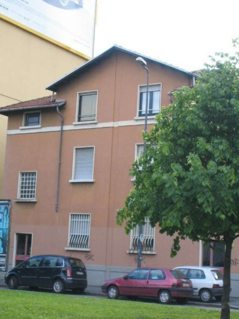  milano vendita quart: lotto case in città