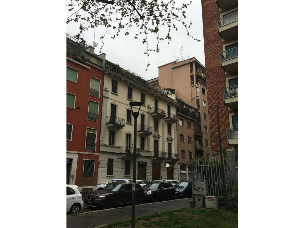 Appartamento MILANO vendita  DE ANGELI Garian DOMENICHINO IMMOBILIARE - ANGEMI s.r.l.