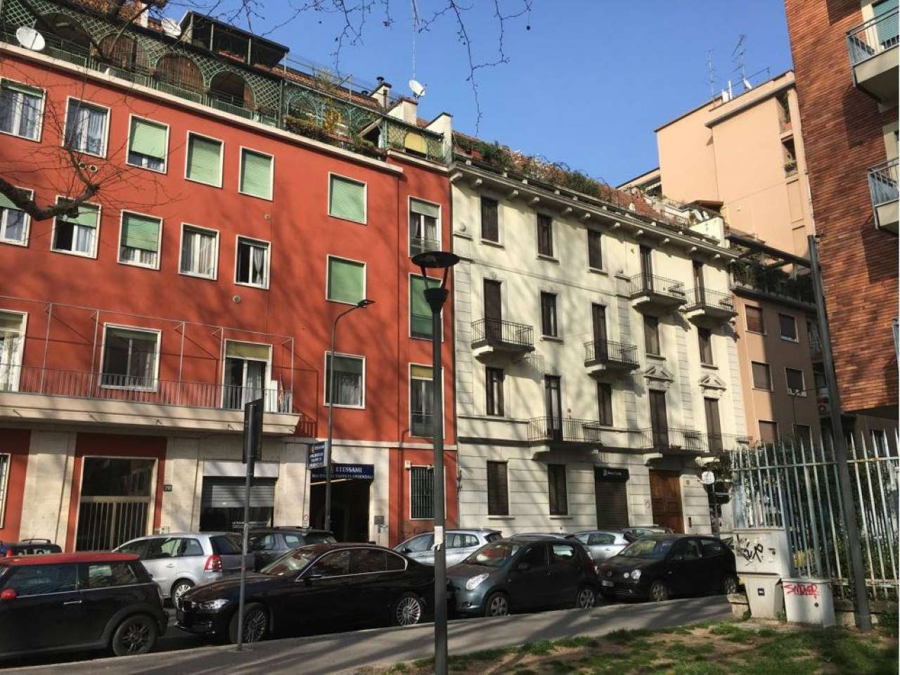 Appartamento MILANO vendita  DE ANGELI Garian DOMENICHINO IMMOBILIARE - ANGEMI s.r.l.