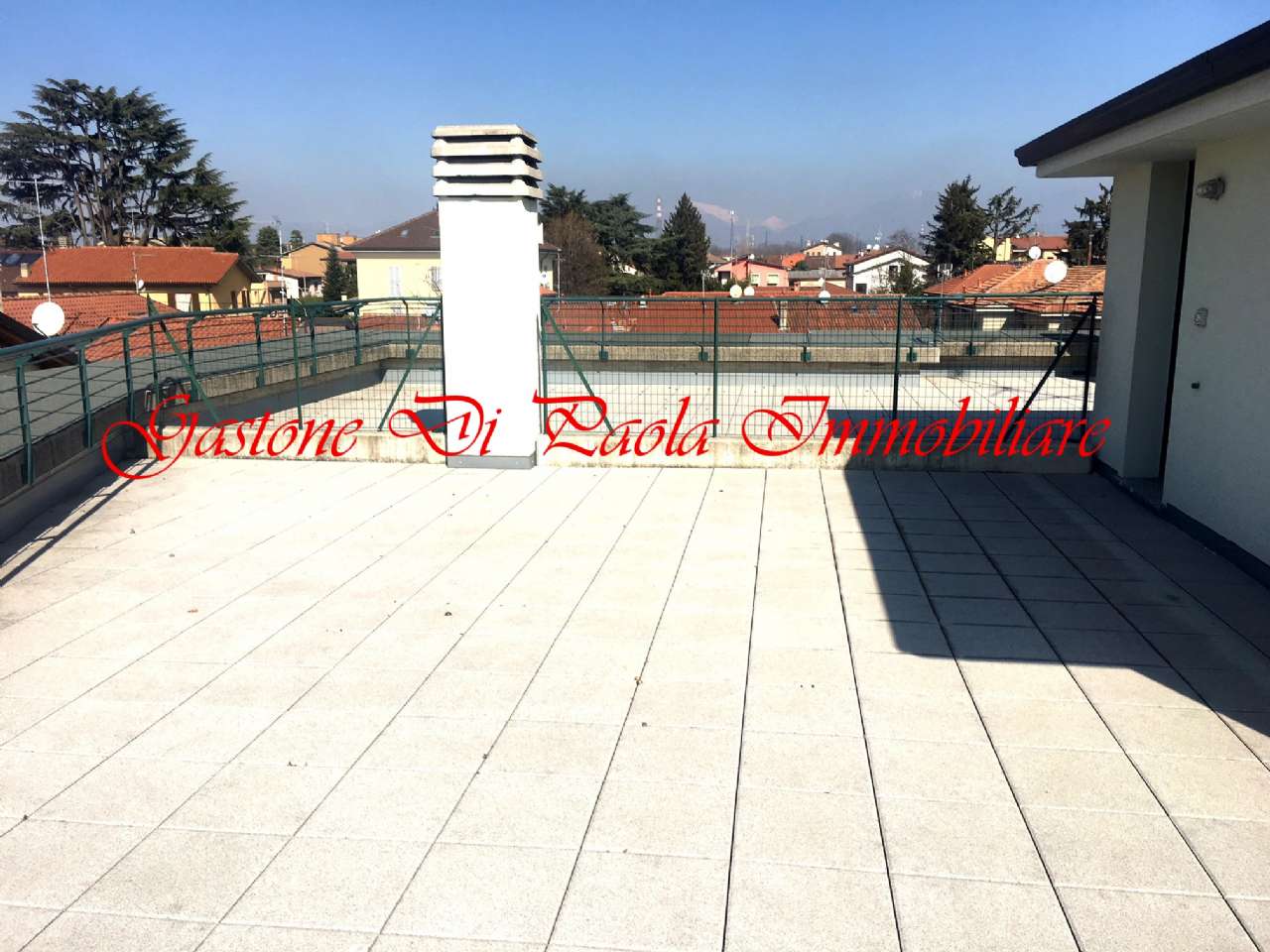Appartamento MEZZAGO vendita   biffi Gastone Di Paola Immobiliare