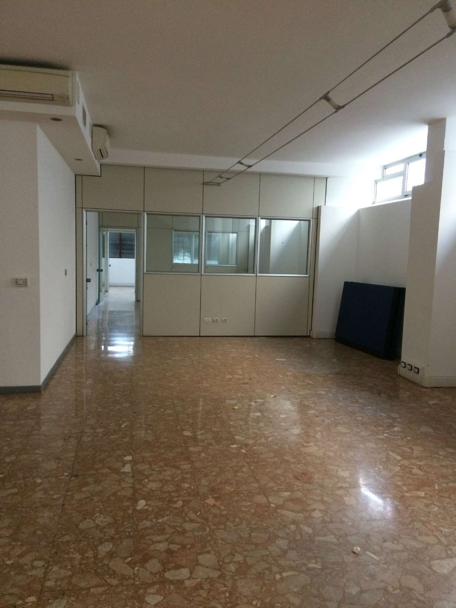 Ufficio - Loc.Com. MILANO affitto  WASHINGTON Roncaglia GIM INTERMEDIAZIONI