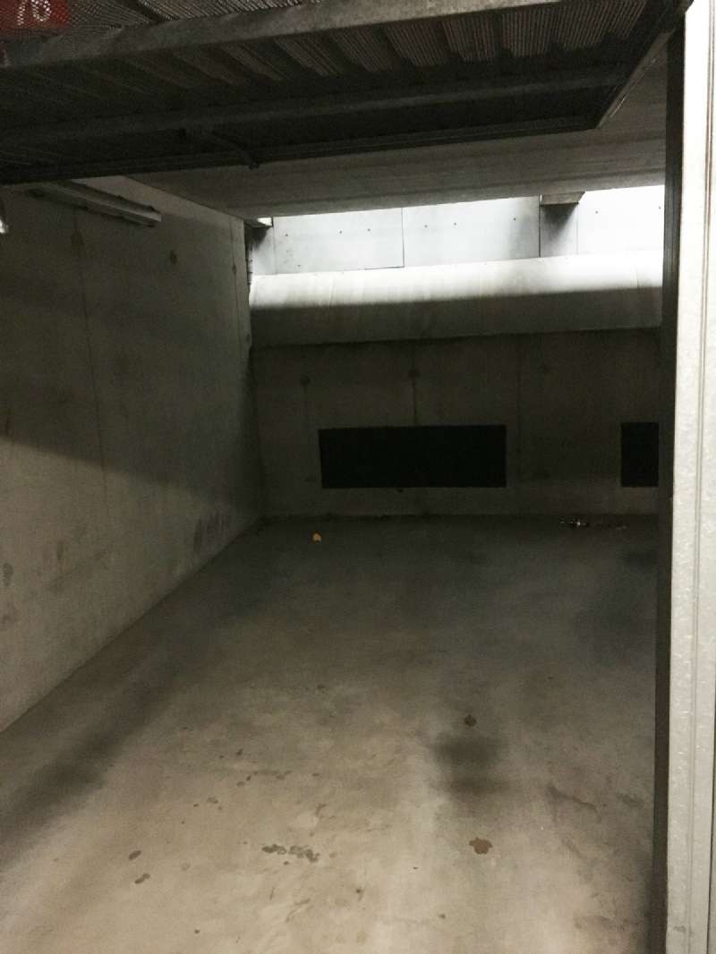 Box auto - Posto auto MILANO vendita  FIERA  Oikia REM