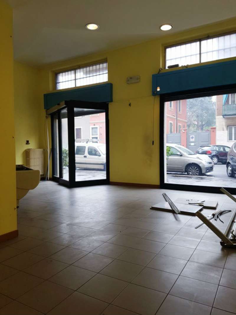 Negozio - Loc.Com. MILANO affitto  LAMBRATE ADOLFO WILDT Affiliato Grimaldi - Milano Citta' Studi - Studio Aselli di Cognolato Mauro & C.