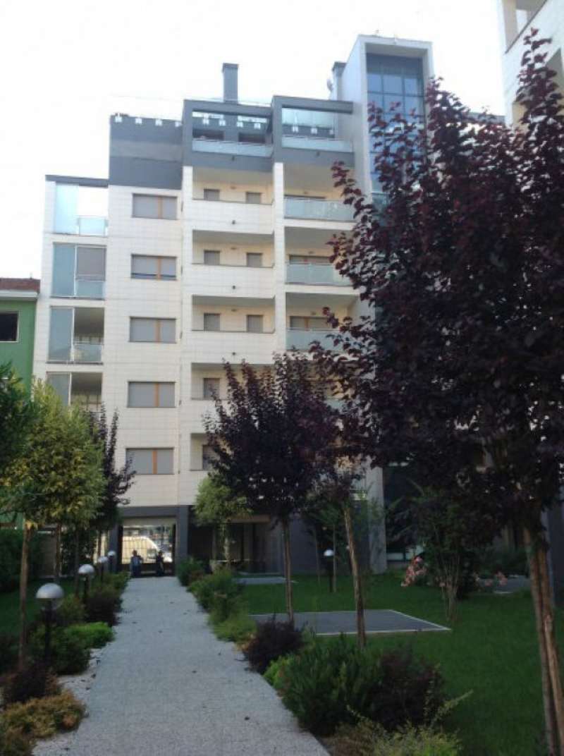 Appartamento MILANO vendita  CORVETTO via Gressoney IMMOBILIARESSE