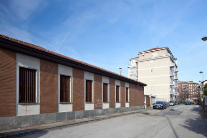 Beinasco  - TO - 2&deg; Cintura  - via di Nanni  - 994 mq
