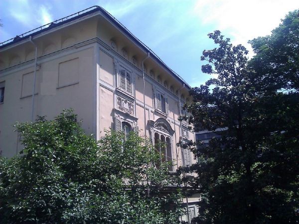 Torino  -  Crocetta  - via vela  - 1520 mq