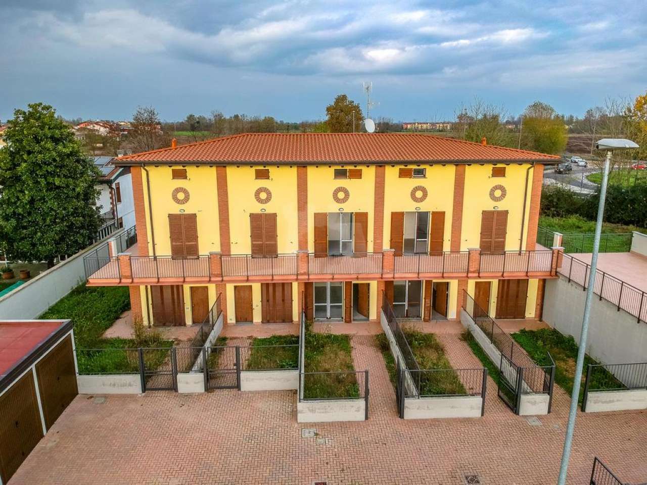 Bereguardo Vendita VILLA A SCHIERA Immagine 0