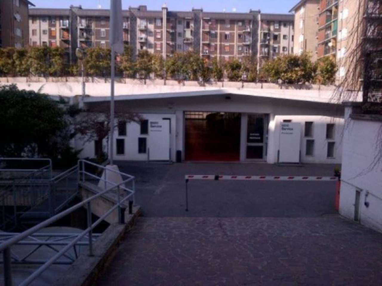 Negozio - Loc.Com. MILANO vendita  BARONA Faenza Globus Case