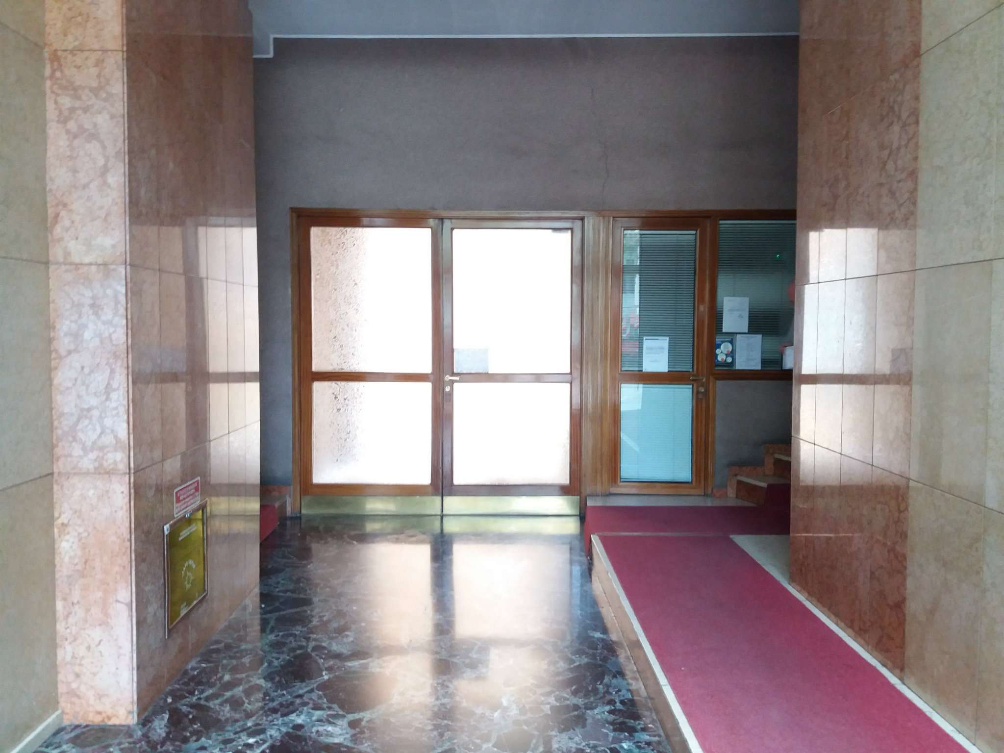 Ufficio - Loc.Com. MILANO affitto  ISOLA VALTELLINA Ranieri Immobili Srl
