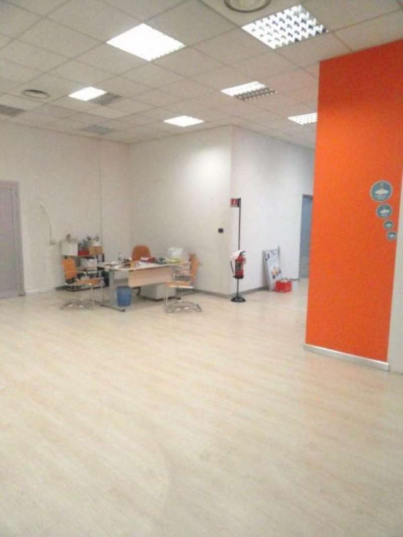  milano vendita quart: isola la-casa-patella-servizi-immobiliari
