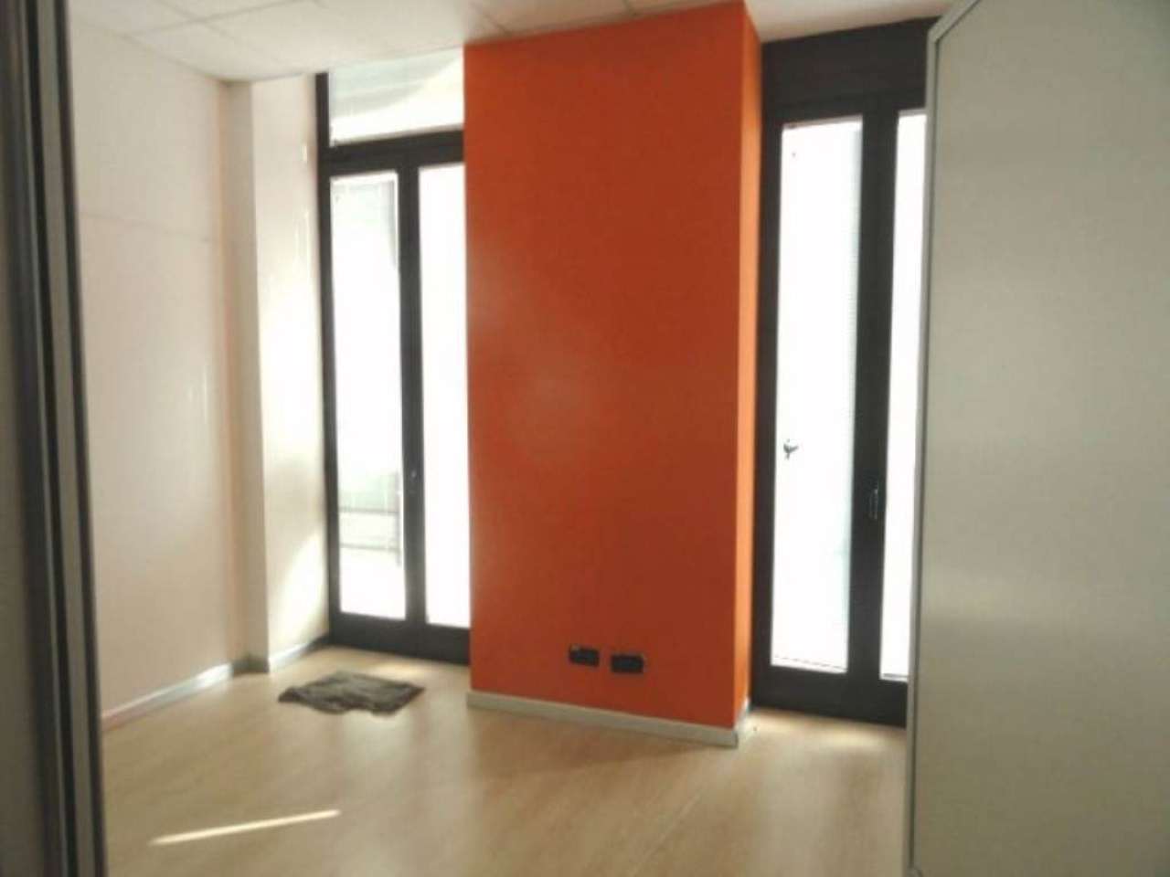 Negozio - Loc.Com. MILANO vendita  ISOLA Zara La Casa Patella Servizi Immobiliari