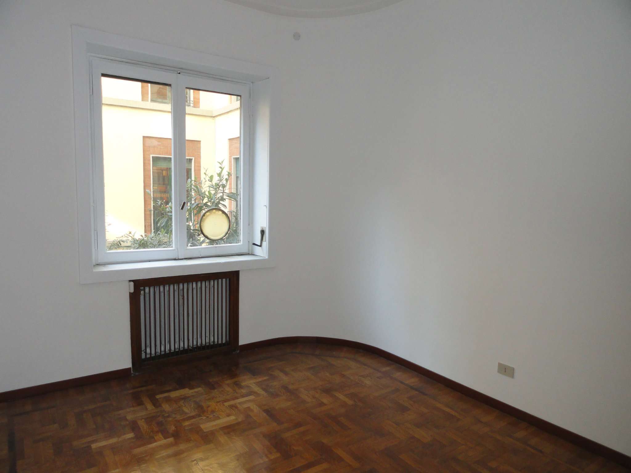 Ufficio - Loc.Com. MILANO affitto  CENTRO STORICO P.ta Vittoria La Casa Patella Servizi Immobiliari