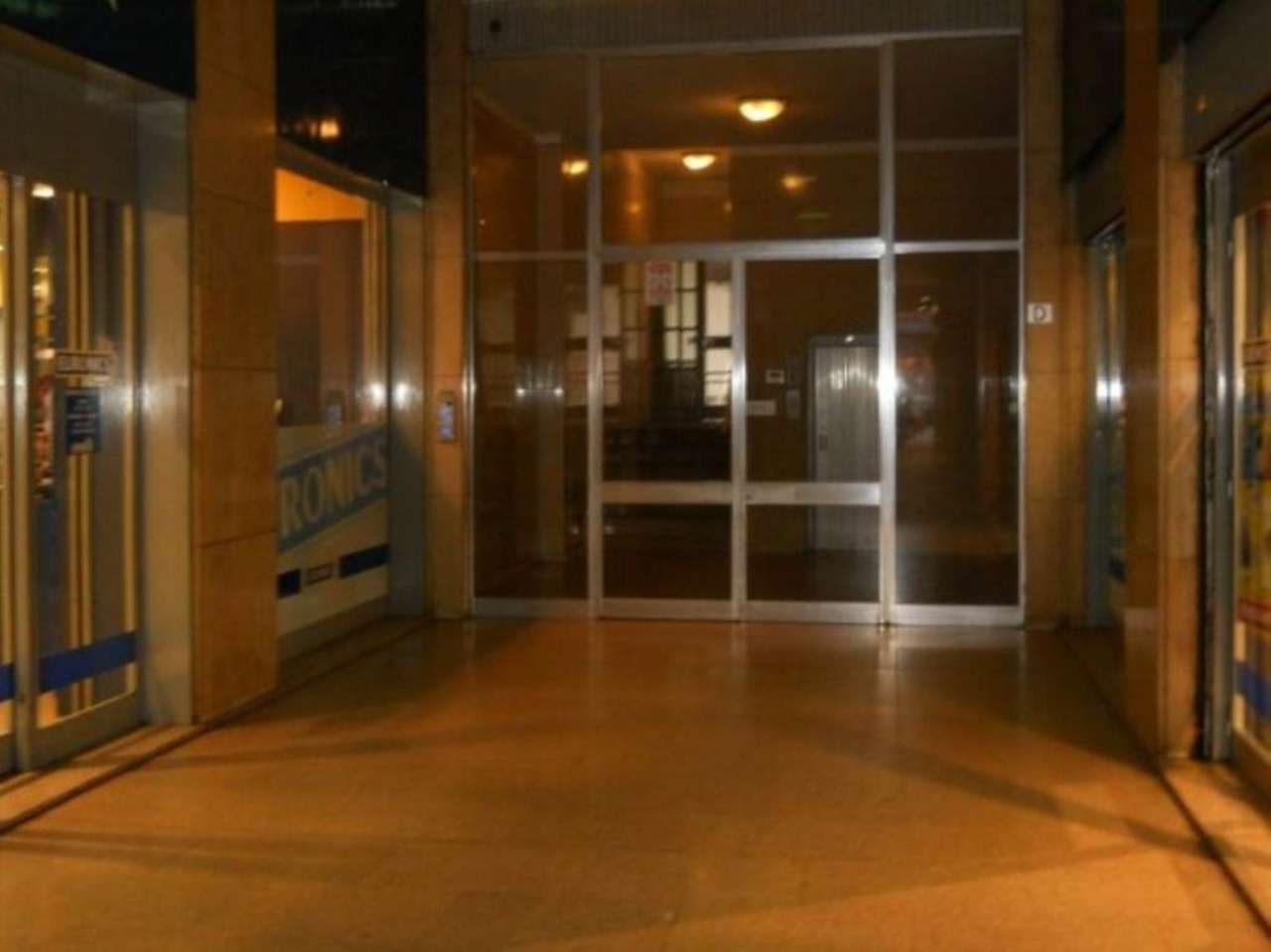 Ufficio - Loc.Com. MILANO vendita  REPUBBLICA Buenos Aires NONSOLOCASA