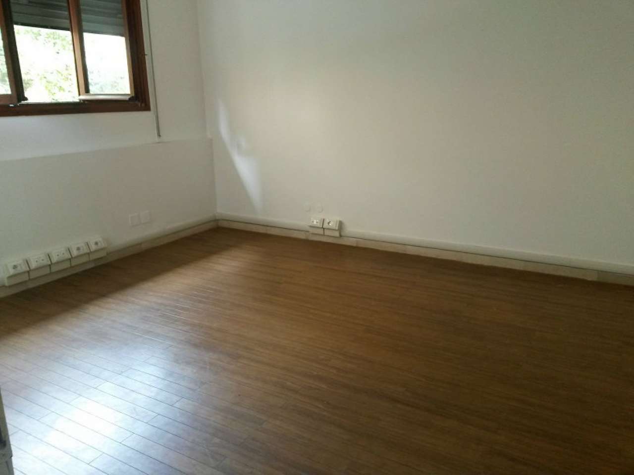 Ufficio - Loc.Com. MILANO affitto  REPUBBLICA VARANINI NONSOLOCASA