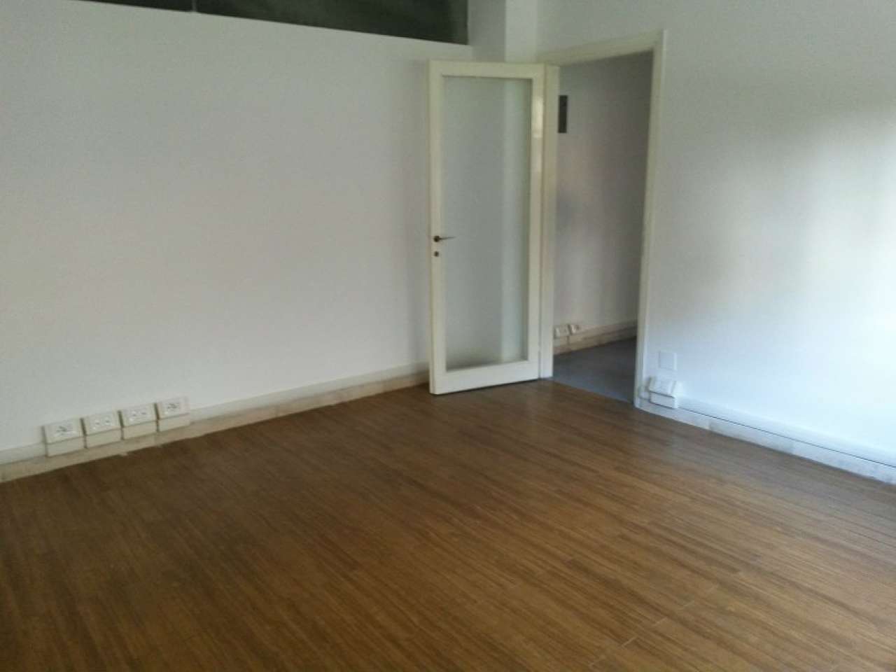 Ufficio - Loc.Com. MILANO affitto  REPUBBLICA VARANINI NONSOLOCASA