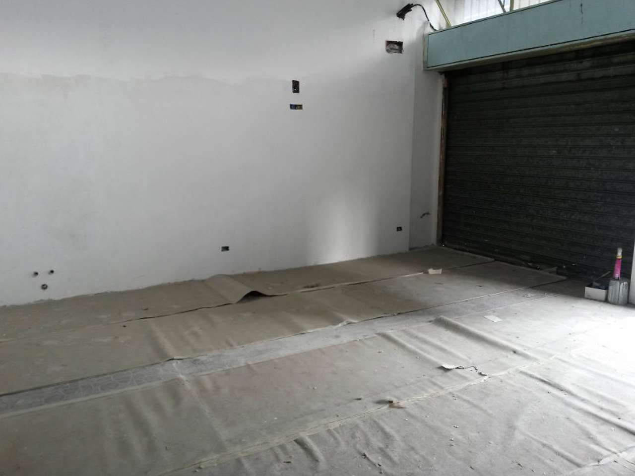 Negozio - Loc.Com. MILANO vendita  QUARTO OGGIARO DE ROBERTO NONSOLOCASA
