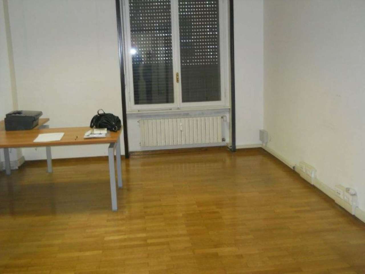 Ufficio - Loc.Com. MILANO vendita  V GIORNATE Campania NONSOLOCASA