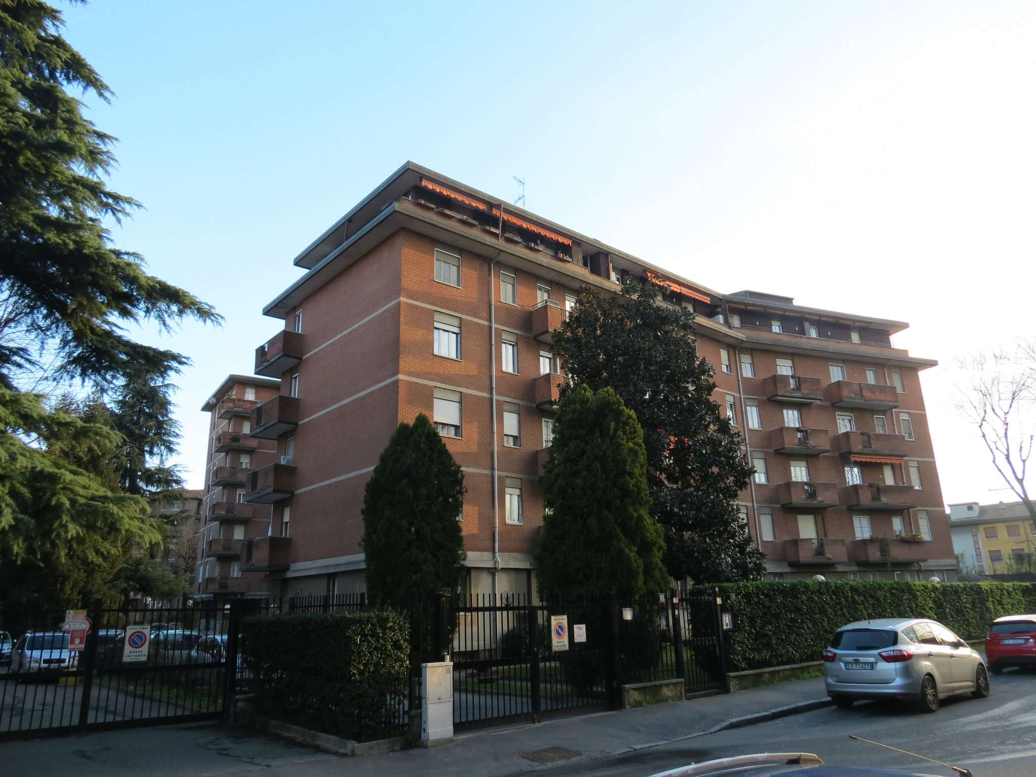  milano vendita quart: niguarda servizi immobiliari s.a.s. di pietro bodei & c.