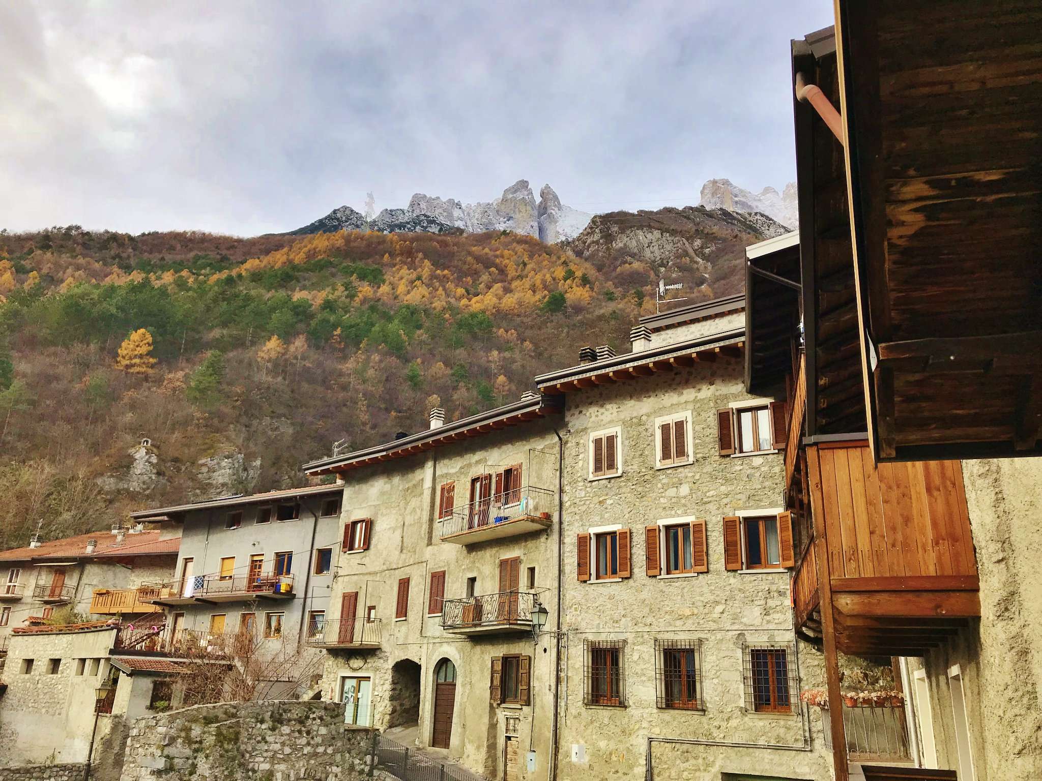 Villa Unifamiliare - Indipendente CERVENO vendita   Vento AGEDI ITALIA S.r.l.