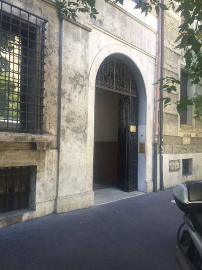 Negozio - Loc.Com. ROMA vendita  PRATI Crescenzio AGEDI ITALIA S.r.l.