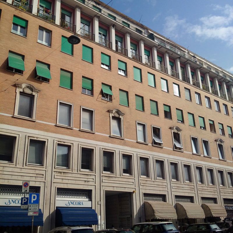 Ufficio - Loc.Com. BRESCIA vendita  CENTRO STORICO PREGIATO Tosio AGEDI ITALIA S.r.l.