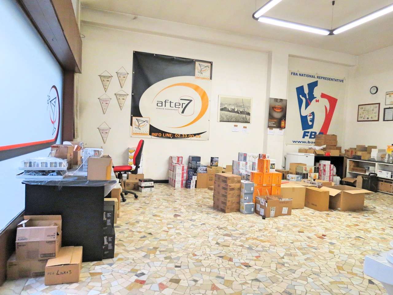 Negozio - Loc.Com. MILANO affitto  VILLAPIZZONE Mantegazza IMMOBILIARE BENEDETTI