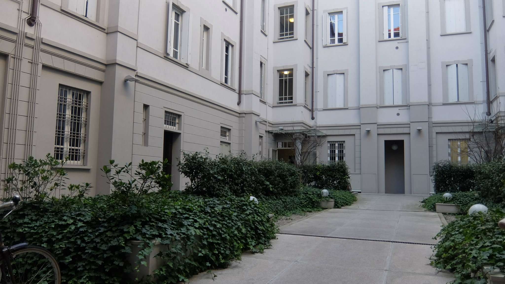 Negozio - Loc.Com. MILANO affitto  BUENOS AIRES San Gregorio IMMOBILIARE PASTEUR