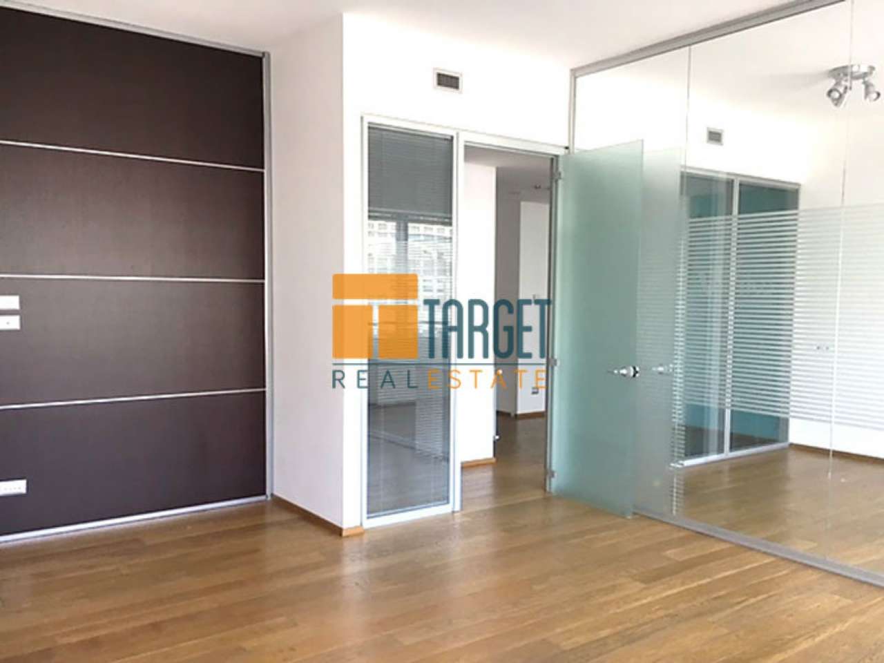 Ufficio - Loc.Com. MILANO affitto  REPUBBLICA Vittor Pisani Target Real Estate