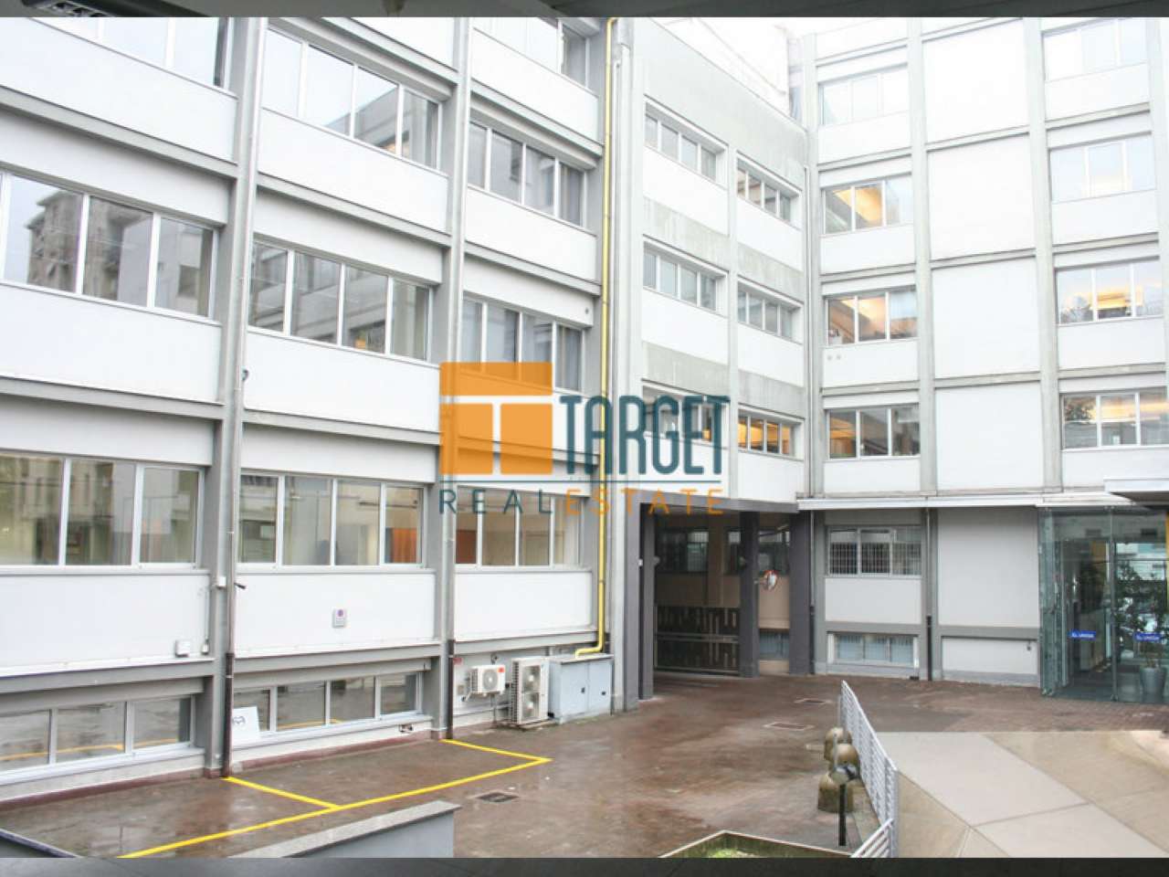  milano affitto quart:  target-real-estate