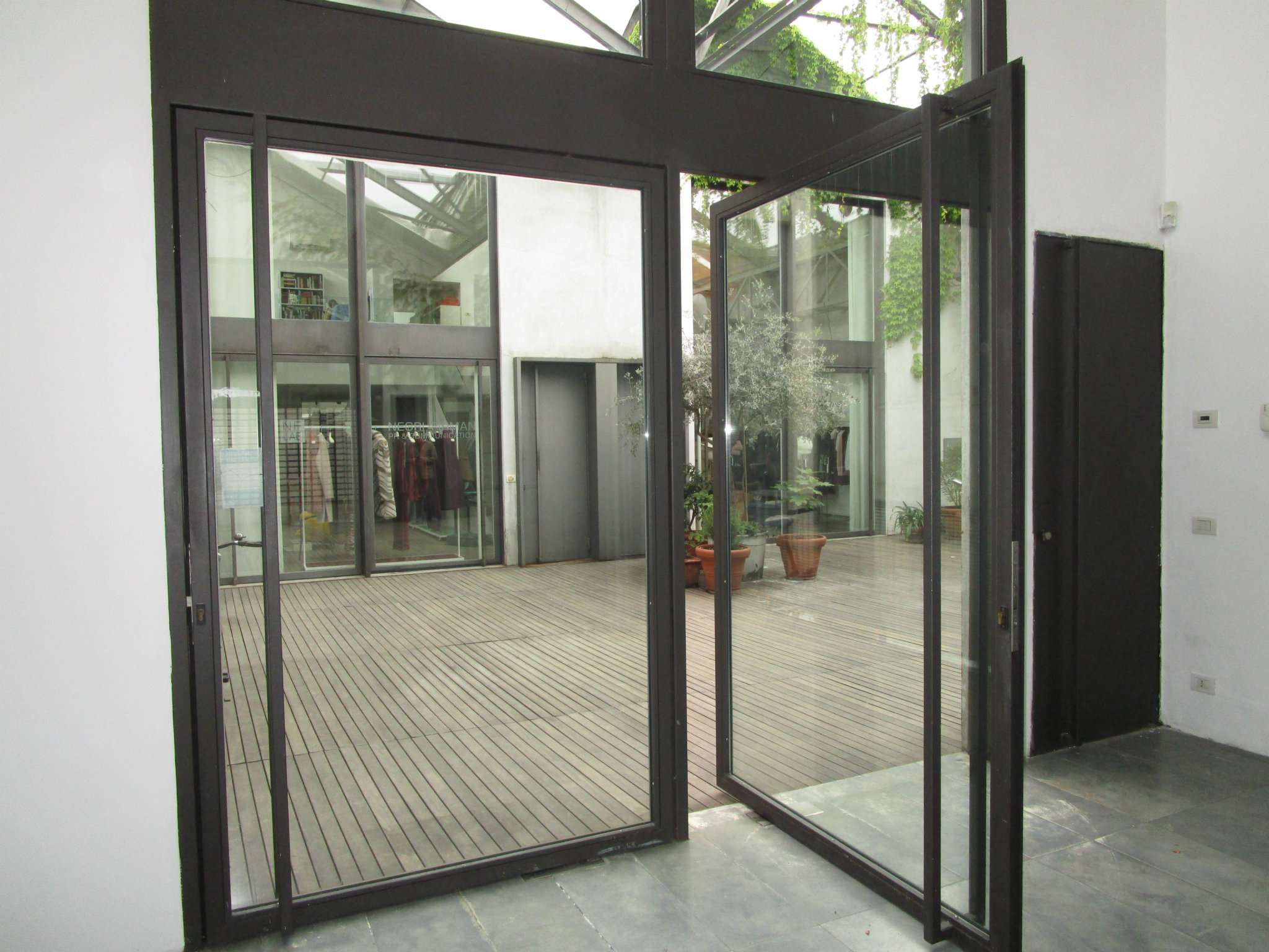 Show Room MILANO affitto  ROMOLO savona STUDIO A.G. DI ANGELA GARLANDINI