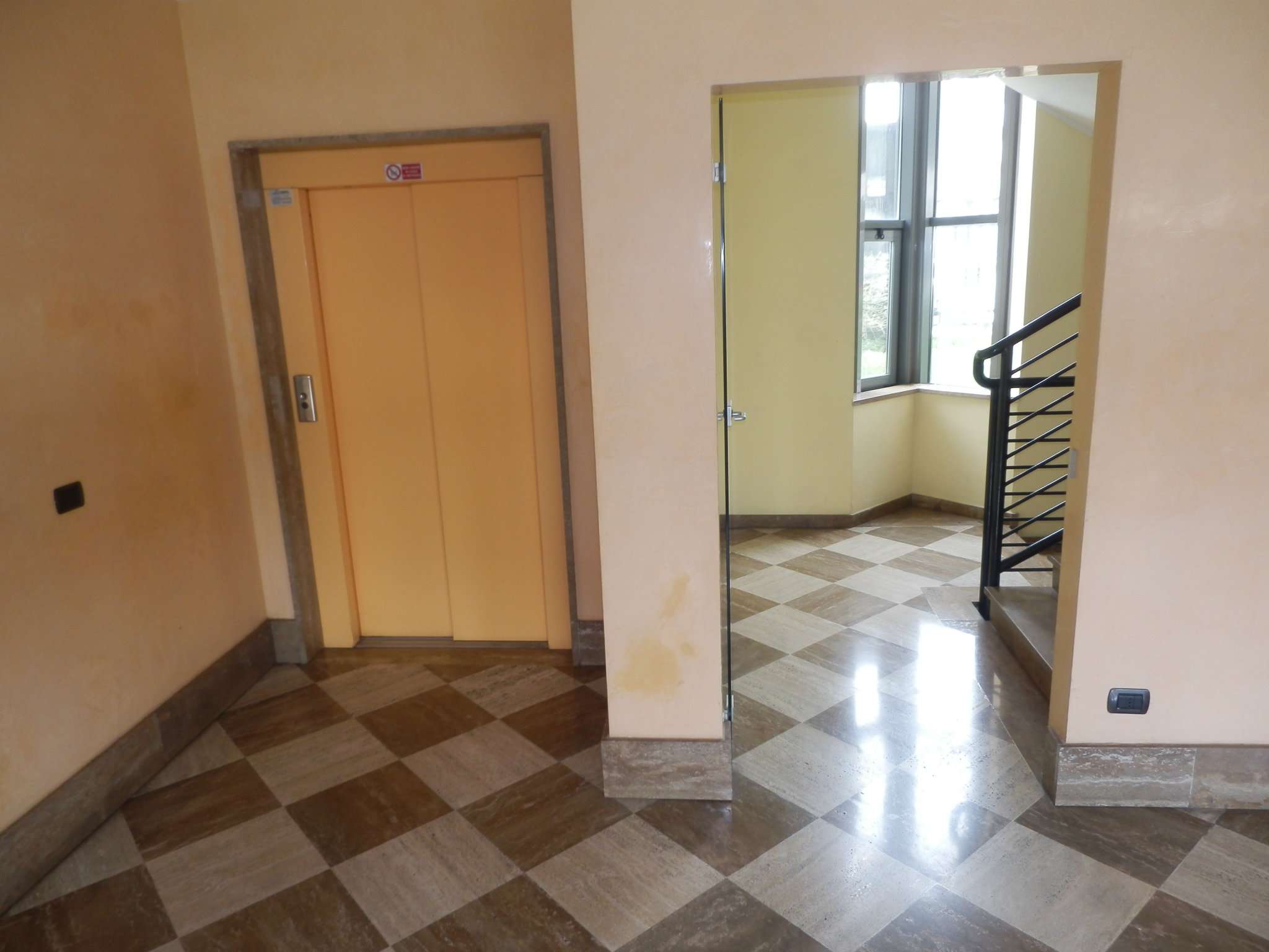 Appartamento MILANO vendita  CORVETTO Riva di Trento Casanova Studio Immobiliare