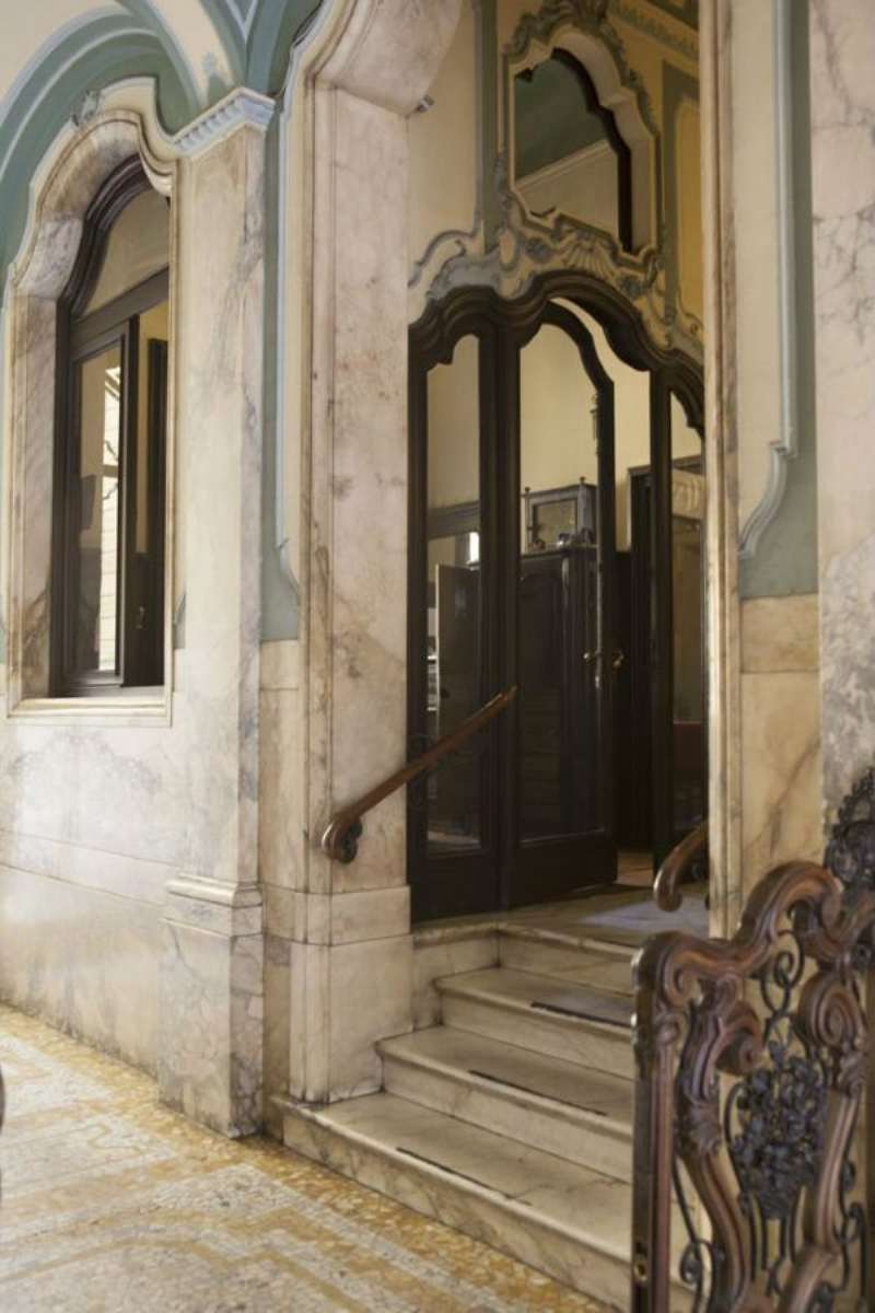 Show Room MILANO affitto  CENTRO STORICO serbelloni elena bassoli studio immobiliare