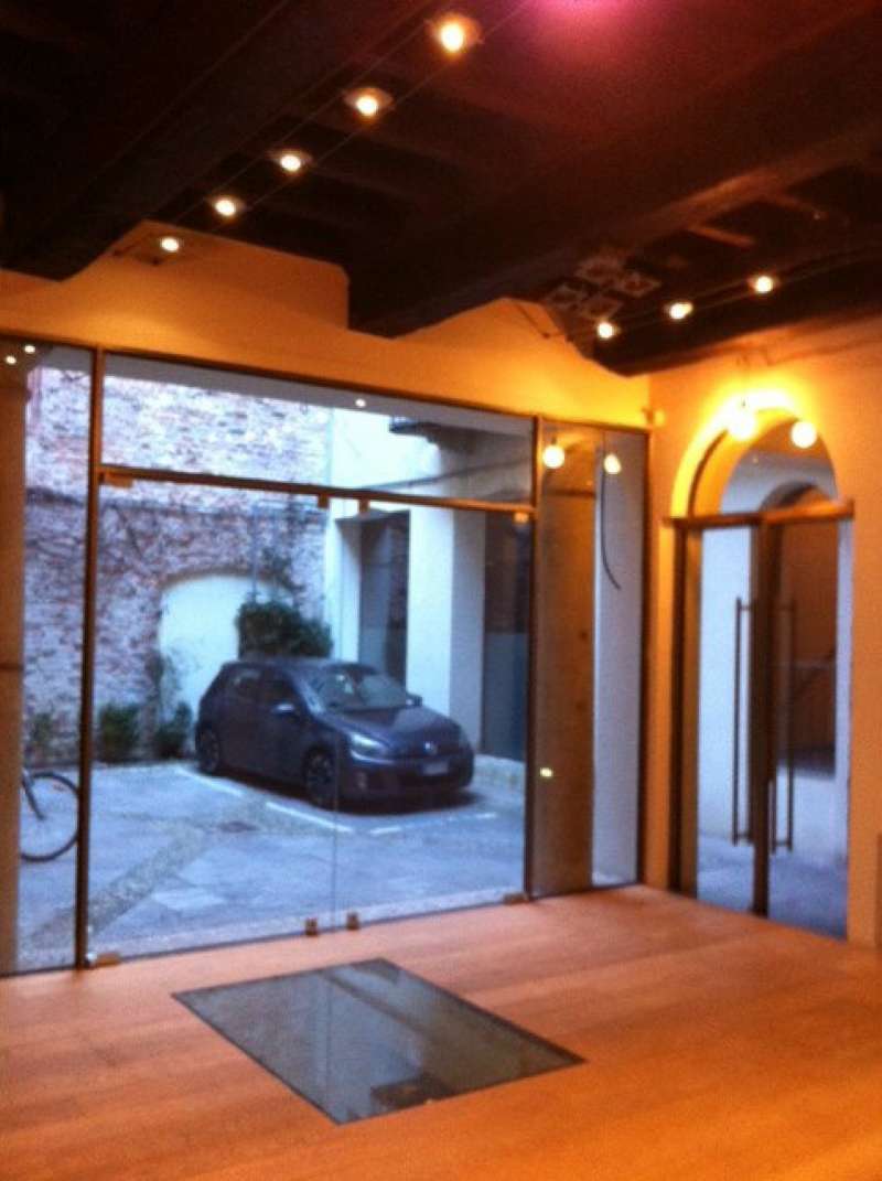 Negozio - Loc.Com. MILANO affitto  CENTRO STORICO BIGLI elena bassoli studio immobiliare