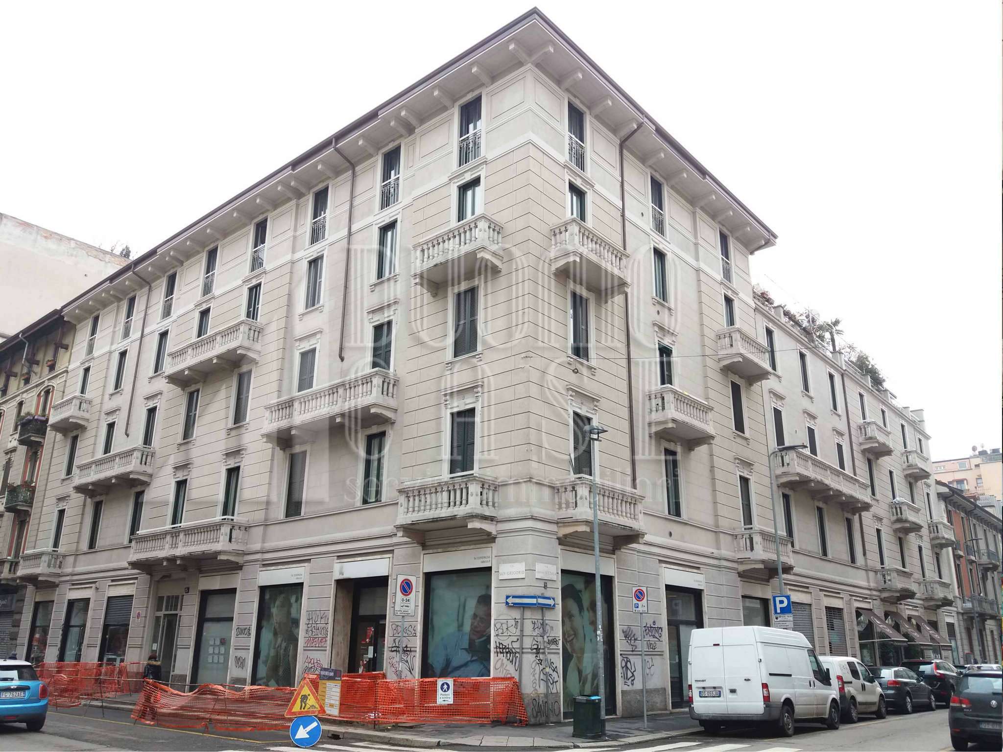 Negozio - Loc.Com. MILANO affitto  BUENOS AIRES  elena bassoli studio immobiliare