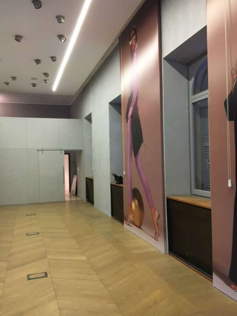 Show Room MILANO affitto  CENTRO STORICO SPIGA elena bassoli studio immobiliare