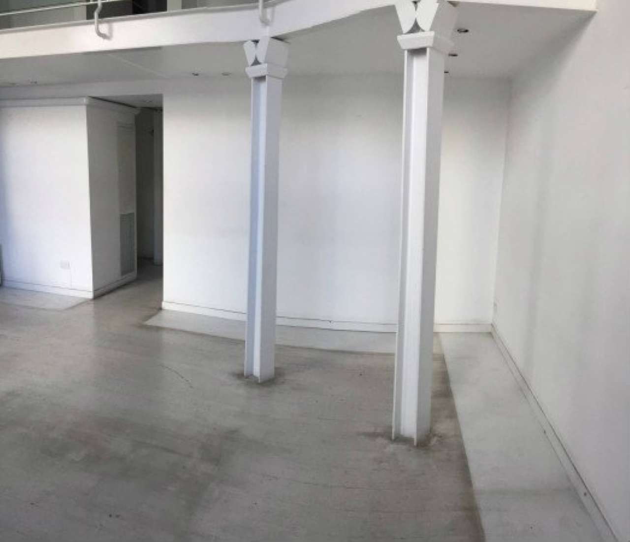 Negozio - Loc.Com. MILANO affitto  CENTRO STORICO palermo elena bassoli studio immobiliare