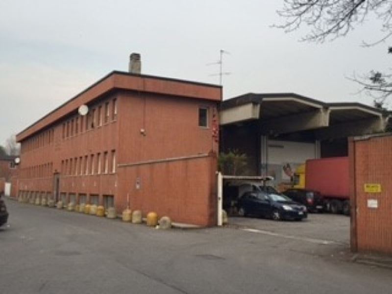  milano affitto quart: corvetto mq-servizi