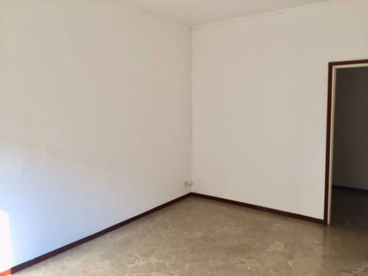 Ufficio - Loc.Com. MILANO affitto  BUENOS AIRES via san benigno mq servizi