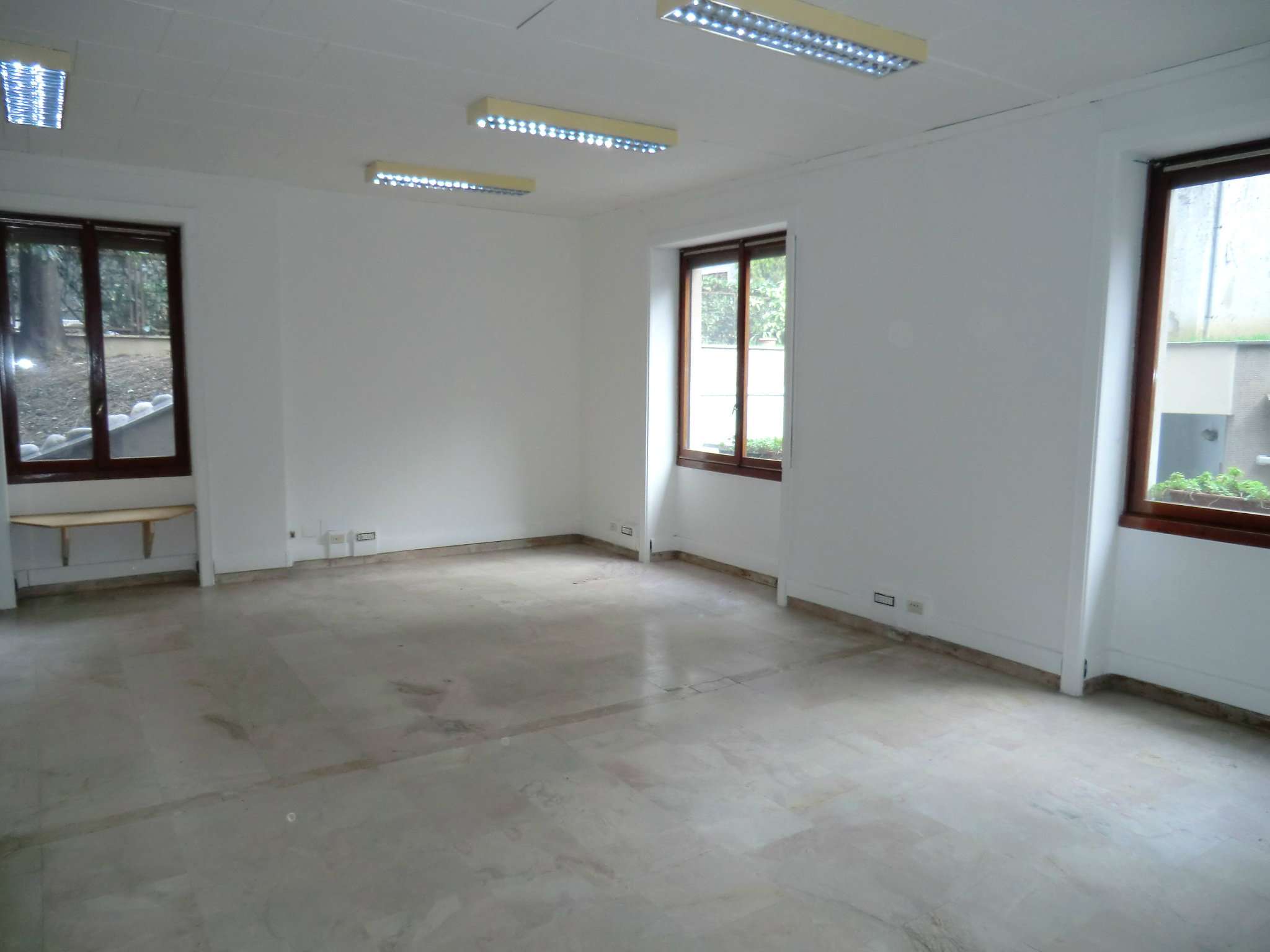 Ufficio - Loc.Com. MILANO affitto   Pascoli mq servizi