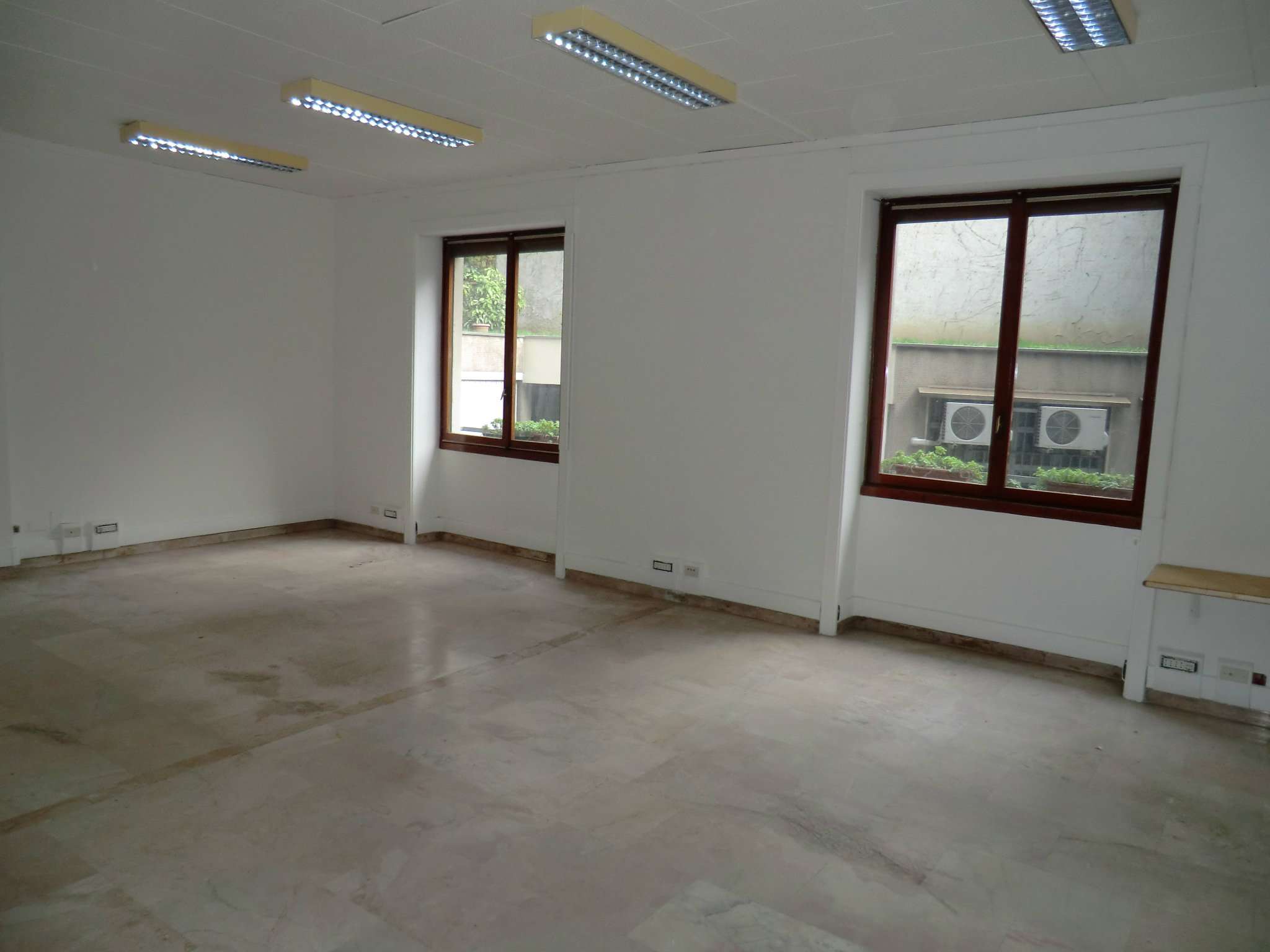 Ufficio - Loc.Com. MILANO affitto   Pascoli mq servizi