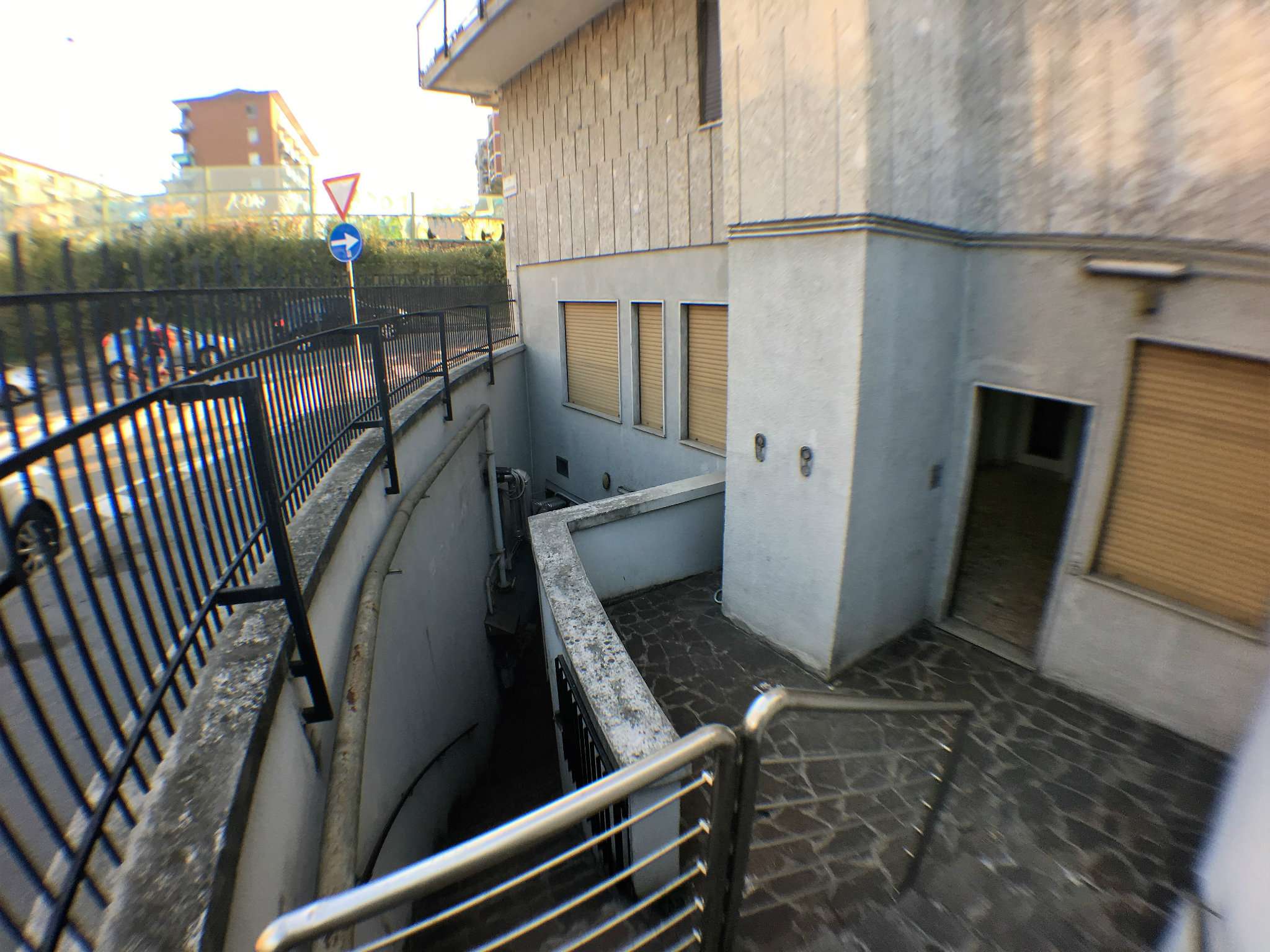 Ufficio - Loc.Com. MILANO vendita  BARONA Schiavoni MAJNO immobiliare