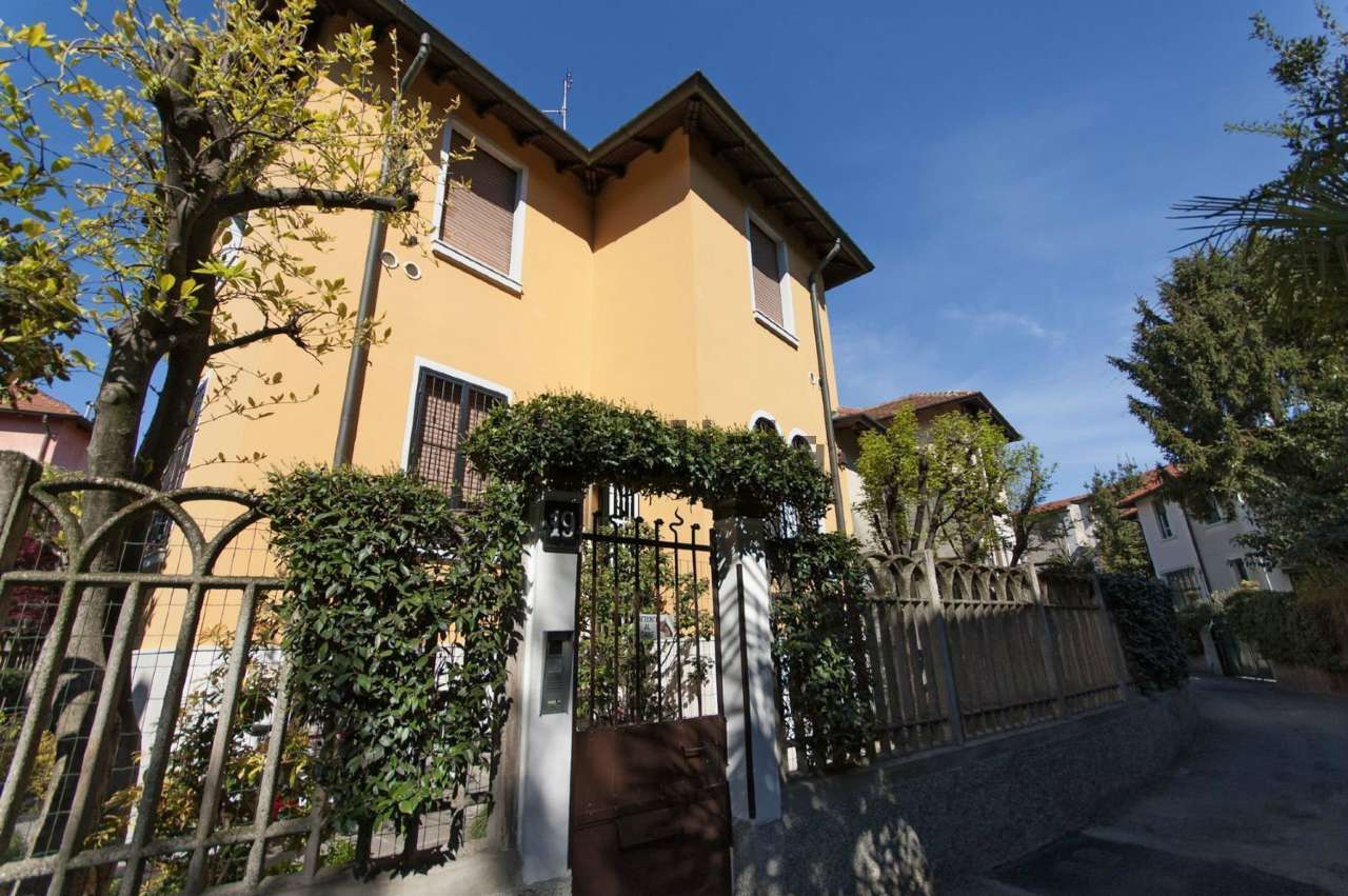 Villa MILANO vendita  ISOLA Via Privata Bitonto IMMOBILIARE DELLA SCALA