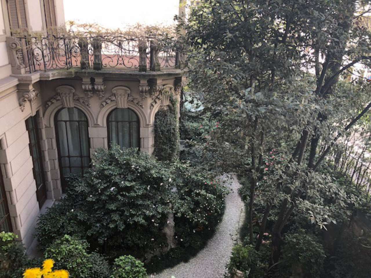 Ufficio - Loc.Com. MILANO affitto  CENTRO STORICO VIALE BIANCA MARIA studio stoppa