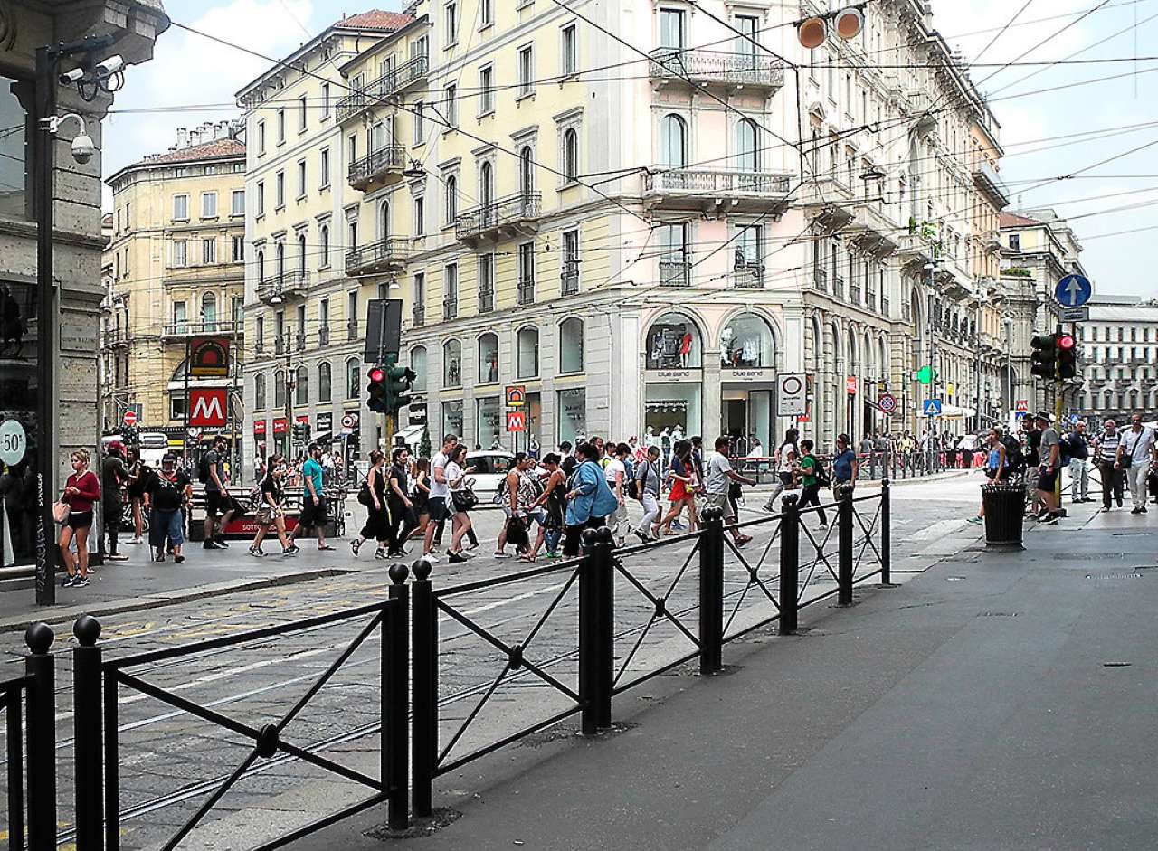 Show Room MILANO vendita  CENTRO STORICO Via Dogana ISTITUTO FINANZIARIO IMMOBILIARE
