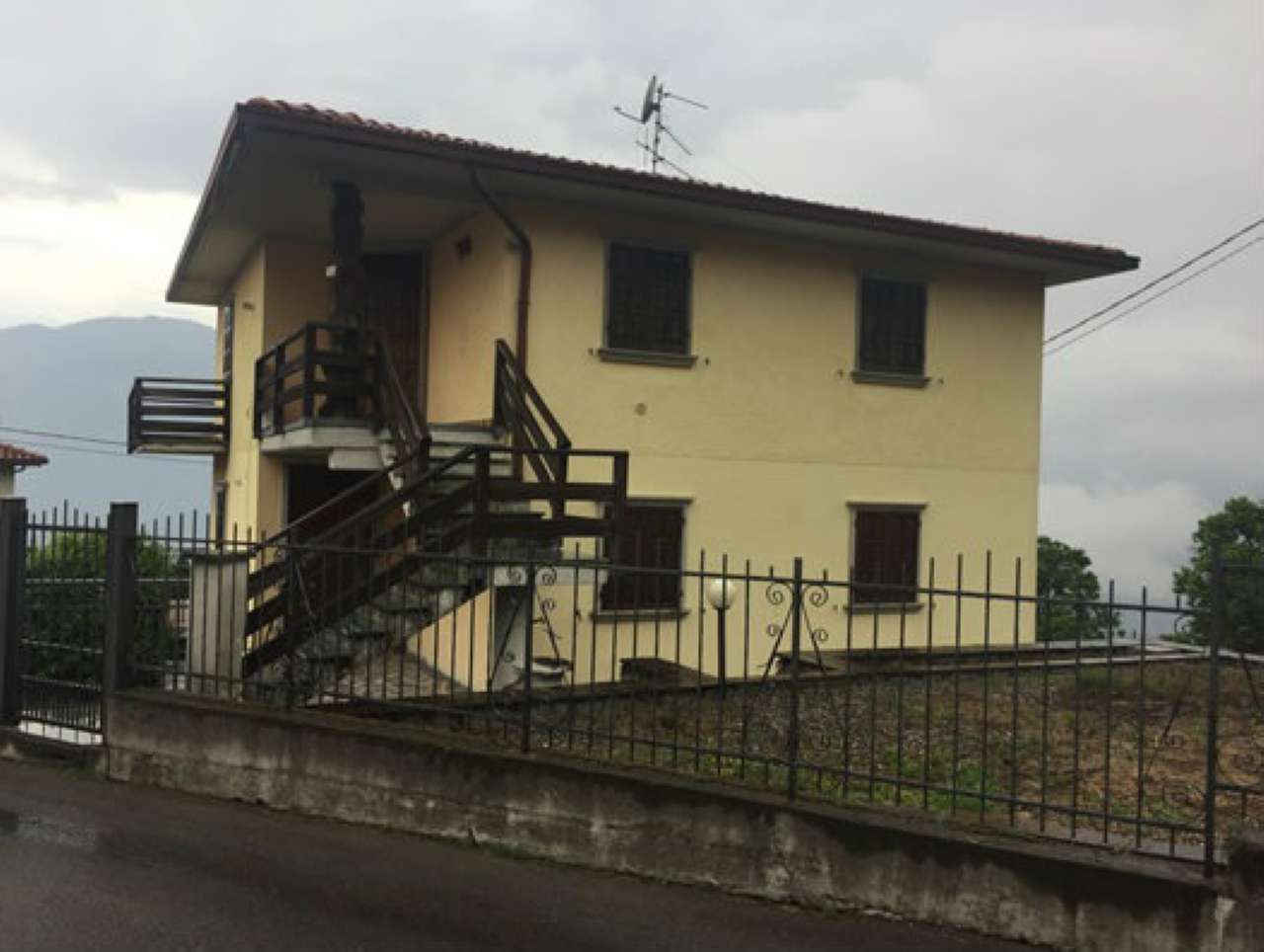 Villa Trifamiliare PIAN CAMUNO vendita   vissone sotto RIM Restyling Immobiliare Milano