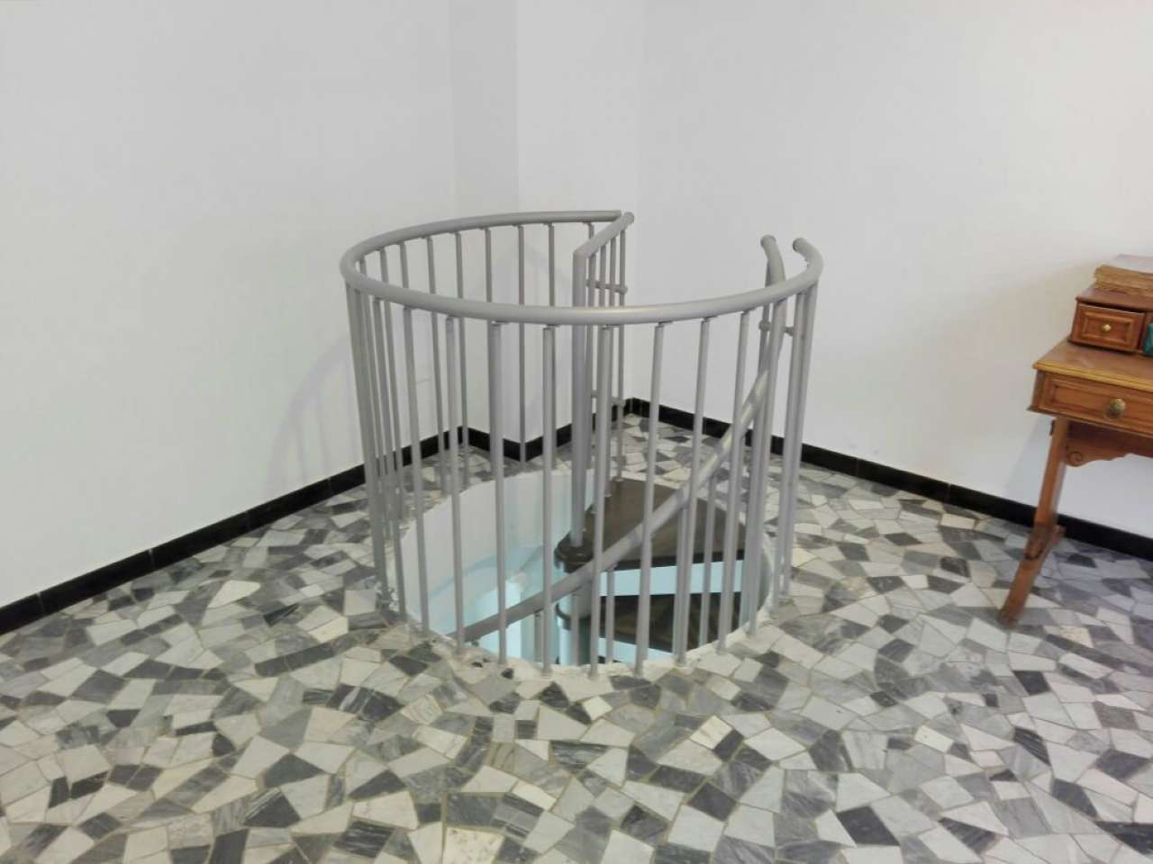 Negozio - Loc.Com. MILANO vendita  DE ANGELI Anguissola RIM Restyling Immobiliare Milano