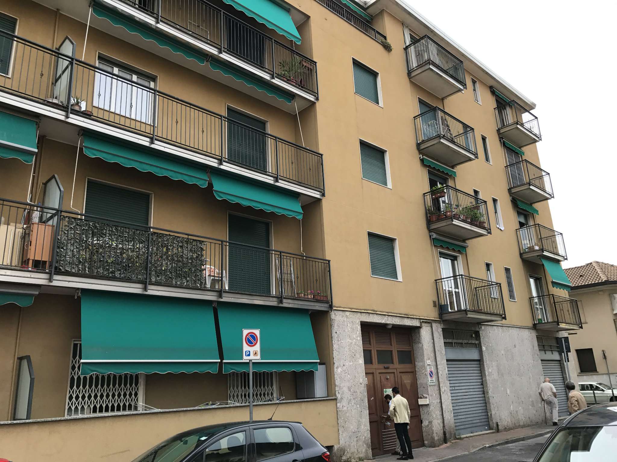  varedo vendita quart:  punto casa consulenze immobiliari s.r.l.