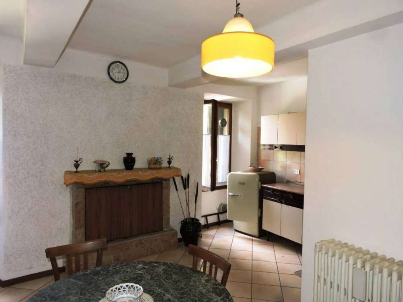 Villa Unifamiliare - Indipendente VALGANNA vendita   via dei portici Punto Casa Consulenze Immobiliari s.r.l.