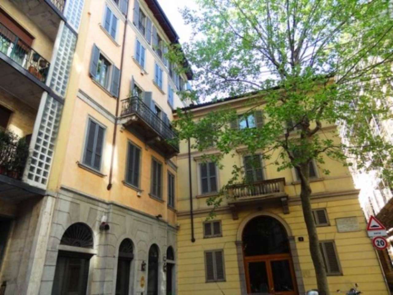 Negozio - Loc.Com. MILANO vendita  CENTRO STORICO  CARTESIO INVESTIMENTI IMMOBILIARI